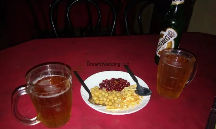 Flora Family Restaurant  Bar